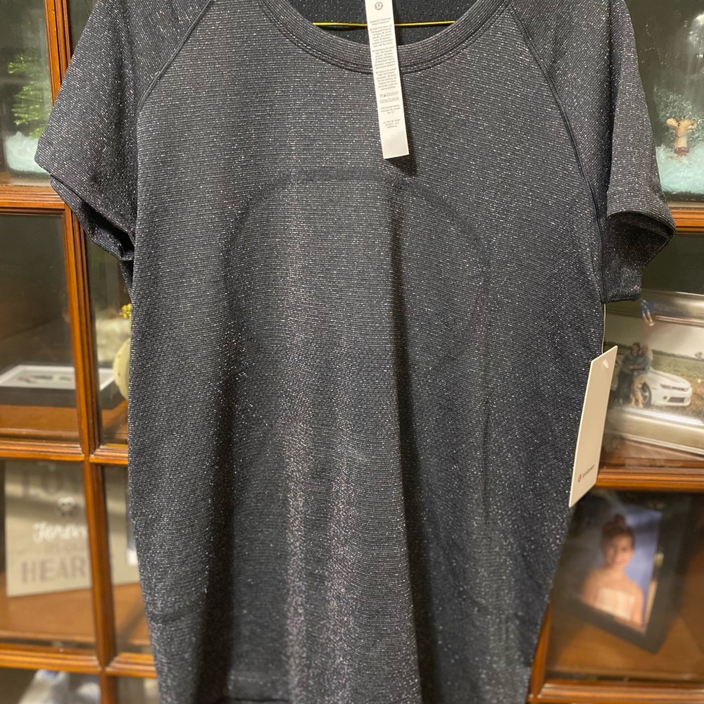 lululemon athletica Charcoal Short Sleeve Tee